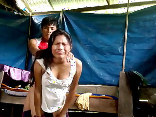 Primo del famoso tiktoker "El Celar" folla a escondidas con su novia sin cond&oacute;n